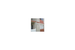 18860 NW 57th Ave, Hialeah, FL 33015, Sold 02/10/15
