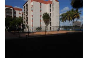 5199 NW 7th St, Miami, FL 33126, Sold 02/27/15