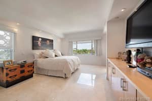 4925 Collins Ave #5j, Miami, FL 33140, Sold 09/13/16
