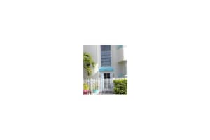635 12th St, Miami Beach, FL 33139, Sold 01/15/15