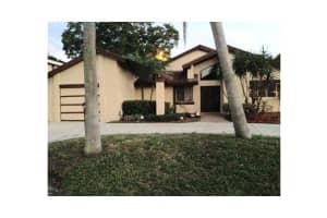 712 NE 203rd Ln, Miami, FL 33179, Sold 03/26/15