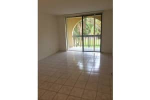 9460 Fontainebleau Blvd, Miami, FL 33172, Sold 03/04/15