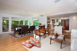 320 N Hibiscus Dr, Miami Beach, FL 33139, Sold 12/08/16