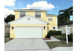 158 E Riverbend Dr, Sunrise, FL 33326, Sold 02/10/15