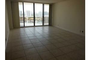 3640 Yacht Club Dr, Aventura, FL 33180, Sold 09/18/15