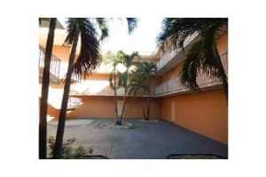 17650 NW 68th Ave APT A1005, Hialeah, FL 33015, Sold 05/11/15
