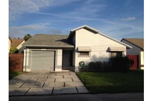 1011 SW 112th Ave, Pembroke Pines, FL 33025, Sold 04/16/15