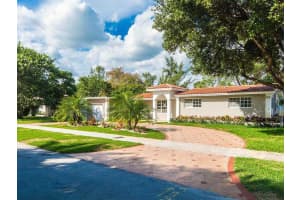 2525 NE 207th St, Aventura, FL 33180, Sold 12/29/15