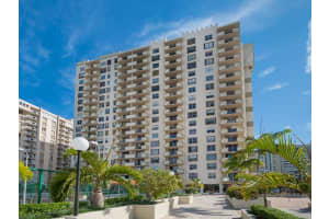 1865 S Ocean Dr #3h, Hallandale Beach, FL 33009, Sold 07/17/15