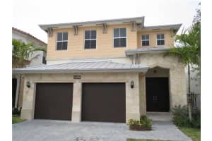 10563 NW 70th Ln, Doral, FL 33178, Sold 06/05/15