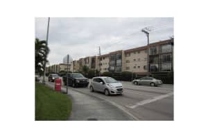 1855 W 60th St, Hialeah, FL 33012, Sold 04/24/15