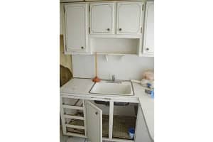 7800 Carlyle Ave #2a, Miami Beach, FL 33141, Sold 03/04/16