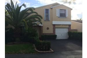 8310 NW 193rd Ln, Hialeah, FL 33015, Sold 09/04/15