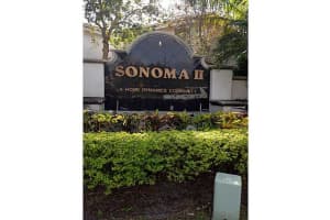 9470 NW 55th St, Sunrise, FL 33351, Sold 05/29/15