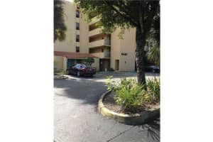 9440 Fontainebleau Blvd, Miami, FL 33172, Sold 06/19/15