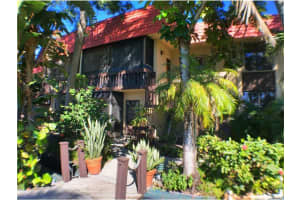 840 NE 199th St #105b, Miami, FL 33179, Sold 04/10/15