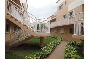 14903 SW 80th St, Miami, FL 33193, Sold 03/17/15
