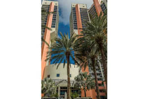 19333 Collins Ave, Sunny Isles Beach, FL 33160, Sold 07/07/15