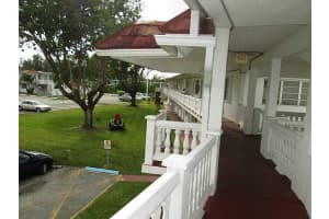 15 NW 204th St, Miami, FL 33169, Sold 10/19/15