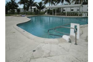 15 NW 204th St, Miami, FL 33169, Sold 10/19/15