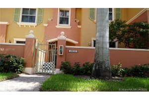 10642 SW 7th St, Pembroke Pines, FL 33025, Sold 07/20/20