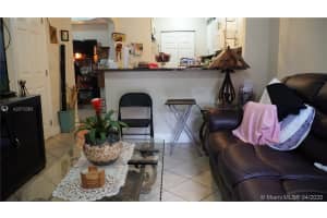 10642 SW 7th St, Pembroke Pines, FL 33025, Sold 07/20/20