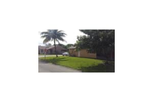 10901 SW 10th St, Pembroke Pines, FL 33025, Sold 07/29/15