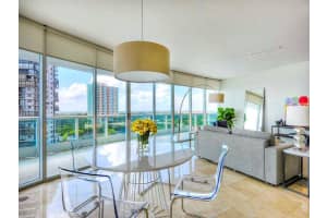 Add Building Entrance, 2127 Brickell Ave, Miami, FL 33129, Sold 08/25/16