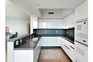 Add Building Entrance, 2127 Brickell Ave, Miami, FL 33129, Sold 08/25/16