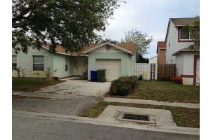 941 SW 88th Terrace, Pembroke Pines, FL 33025, Sold 05/22/15