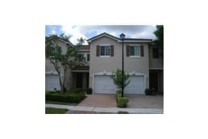 8717 Cypress Walk Ct, Tamarac, FL 33321, Sold 08/25/15