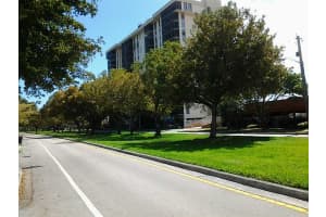 2500 NE 135th St C1210, North Miami, FL 33181, Sold 05/20/15