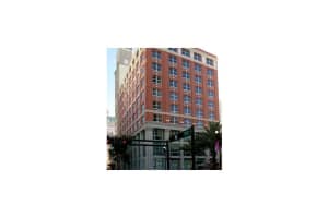 101 E Flagler St, Miami, FL 33131, Sold 10/20/17