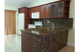 203 W 34th Ln #7990, Hialeah, FL 33018, Sold 04/23/15