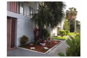 9210 Fontainebleau Blvd, Miami, FL 33172, Sold 04/17/15