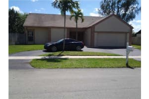 9210 S Cypress Cir, Miramar, FL 33025, Sold 08/28/15