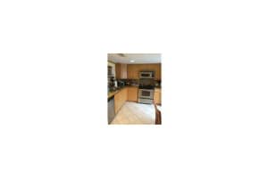 6951 SW 56th St, Miami, FL 33155, Sold 09/25/15