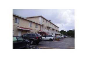 8031 NW 8th St, Miami, FL 33126, Sold 06/05/15