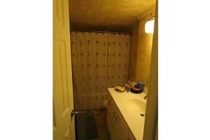 2825 NE 201st Terrace APT M102, Aventura, FL 33180, Sold 01/24/17