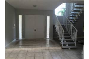 17546 NW 91st Ct, Hialeah, FL 33018, Sold 11/17/15