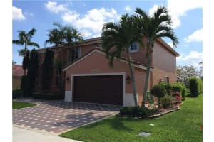 19964 SW 3rd Pl, Pembroke Pines, FL 33029, Sold 12/08/15