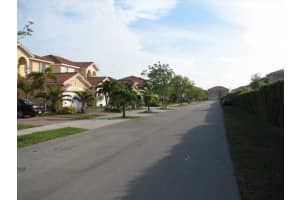 15877 SW 61st Way, Miami, FL 33193, Sold 12/30/15