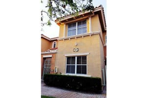 8511 NW 141st Terrace APT 404, Miami Lakes, FL 33016, Sold 06/03/15