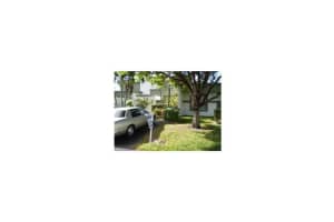 10522 SW 75th Ln, Miami, FL 33173, Sold 06/03/15