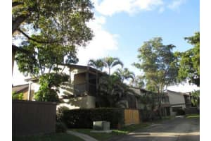 2311 Bayberry Dr, Pembroke Pines, FL 33024, Sold 01/28/16