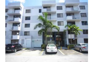 8251 NW 8th St, Miami, FL 33126, Sold 08/12/15