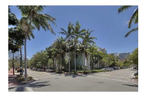 828 3rd St PH 4, Miami Beach, FL 33139, Sold 08/27/15