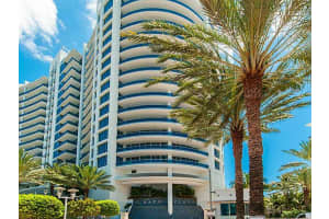 5959 Collins Ave, Miami, FL 33140, Sold 08/24/15