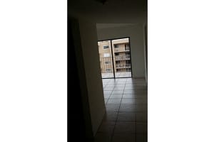 8517 NW 7th St, Miami, FL 33126, Sold 10/28/15