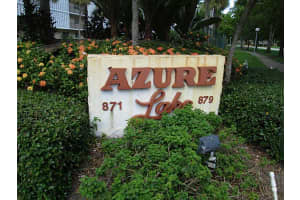 877 NE 195th St, Miami, FL 33179, Sold 12/10/15
